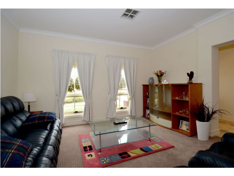 4 Newland Court, Craigburn Farm SA 5051