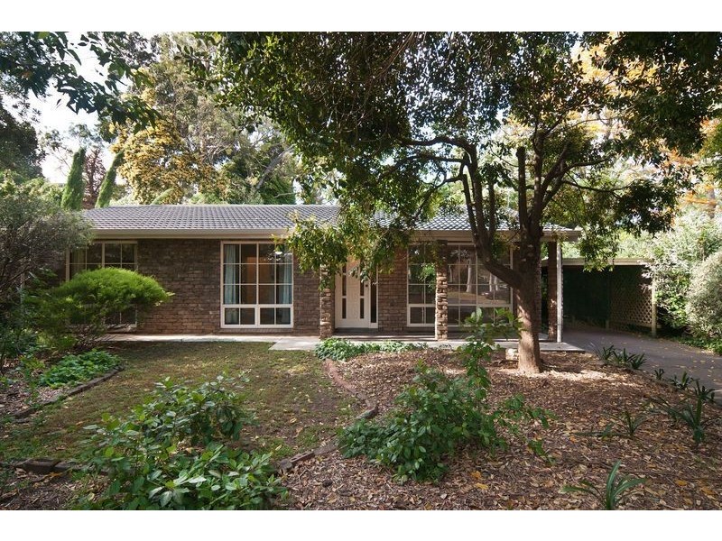 15 Greenwood Grove, Coromandel Valley SA 5051