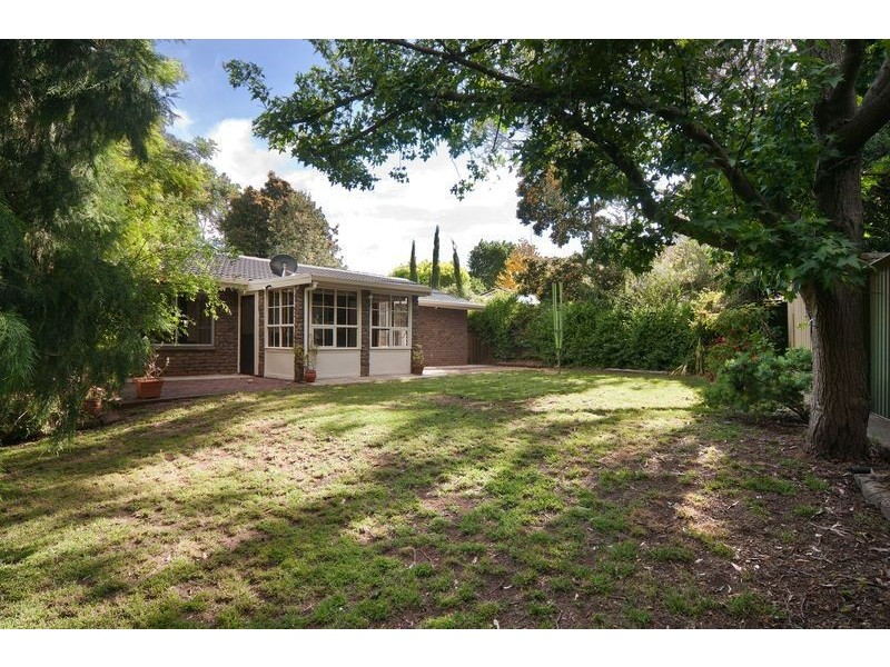 15 Greenwood Grove, Coromandel Valley SA 5051