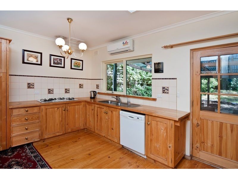 6 Peewit Avenue, Glenalta SA 5052