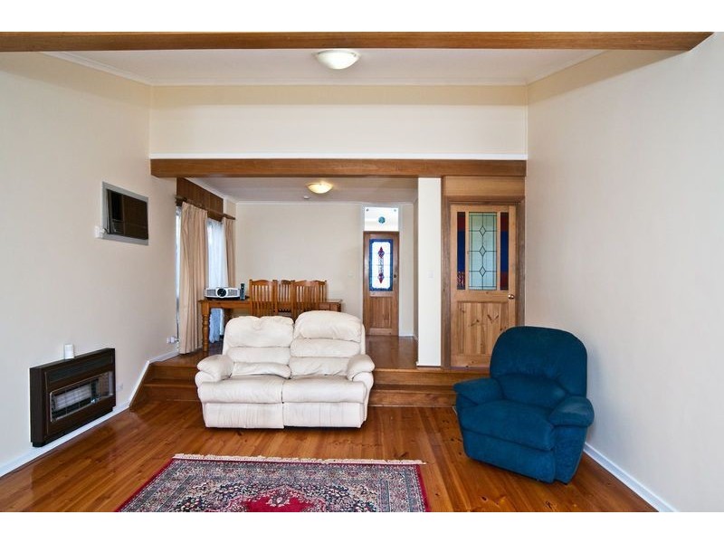 6 Peewit Avenue, Glenalta SA 5052