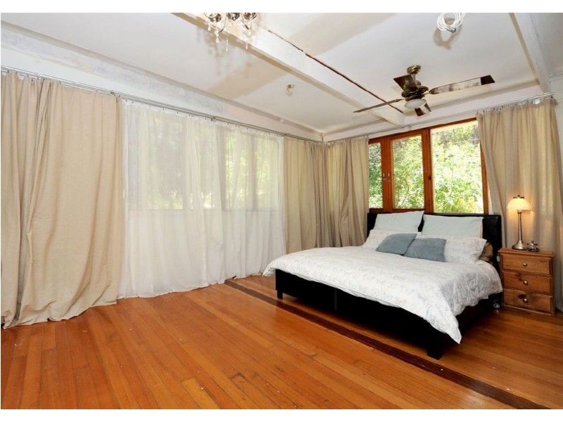 2 Deane Avenue, Belair SA 5052