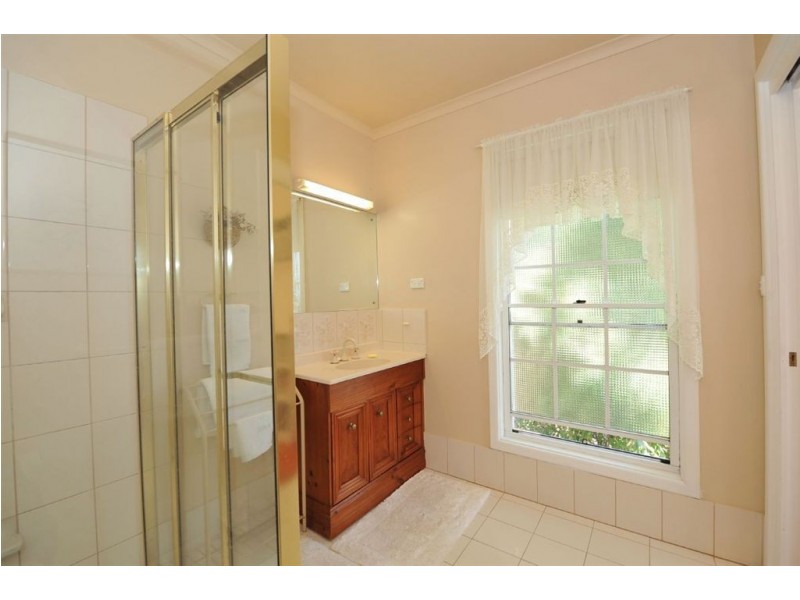 37 Ridgehaven Drive, Bellevue Heights SA 5050