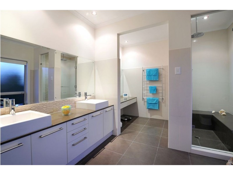 5 Grass Lily Street, Craigburn Farm SA 5051