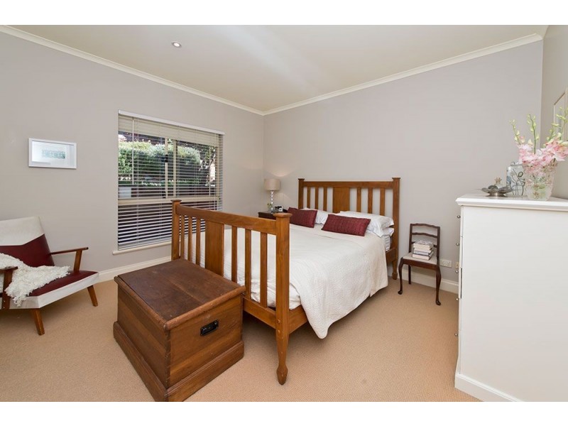 54 Hillsdale Avenue, Coromandel Valley SA 5051