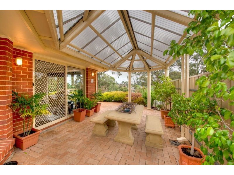 2 Spencer Court, Flagstaff Hill SA 5159