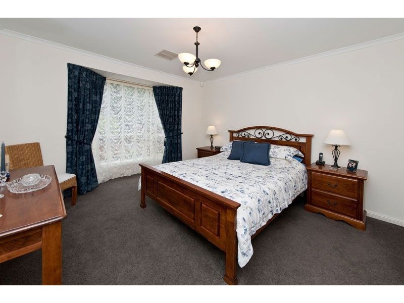 2 Spencer Court, Flagstaff Hill SA 5159