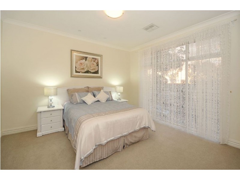 8 Warriparinga Avenue, Craigburn Farm SA 5051