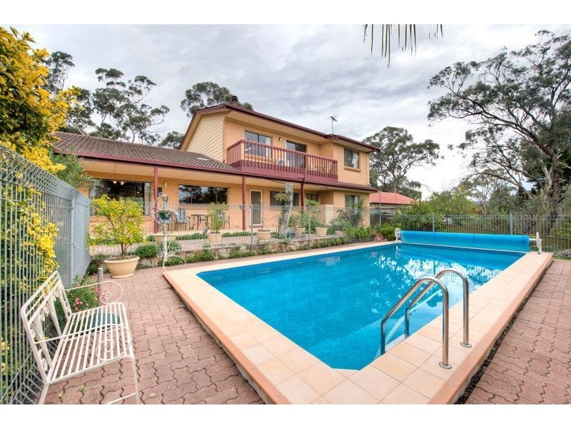 4 Huntingdon Drive, Glenalta SA 5052