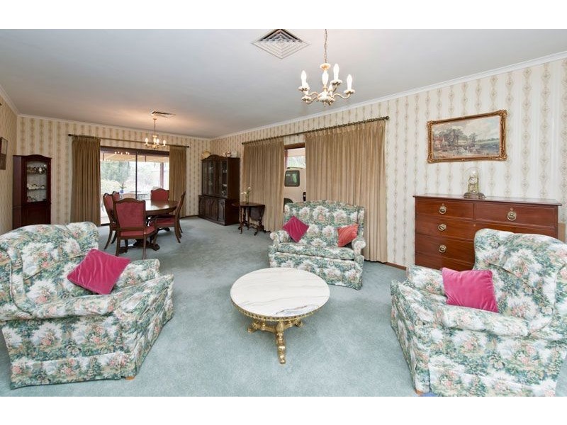 4 Huntingdon Drive, Glenalta SA 5052