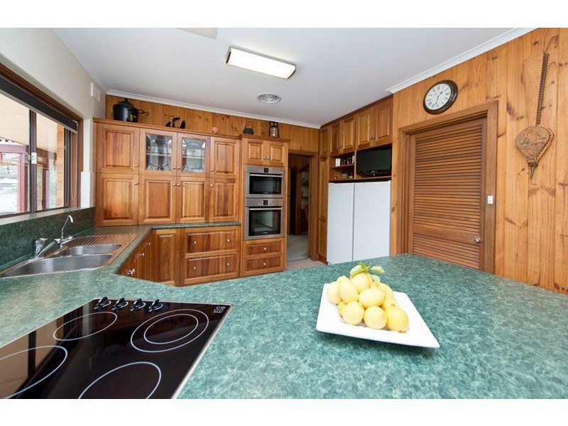 4 Huntingdon Drive, Glenalta SA 5052