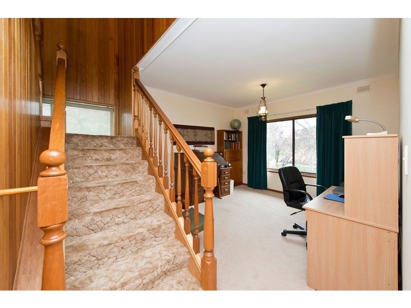4 Huntingdon Drive, Glenalta SA 5052
