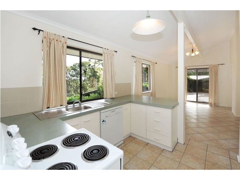 25 Hurds Hill Drive, Coromandel Valley SA 5051