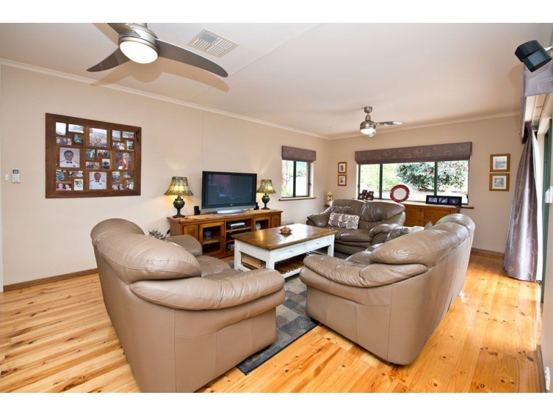 1 Redgum Drive, Belair SA 5052