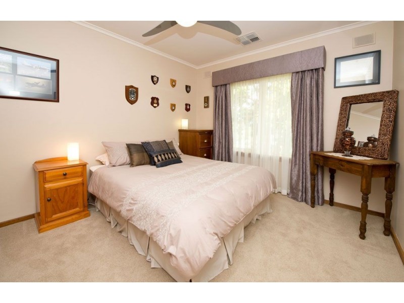 1 Redgum Drive, Belair SA 5052