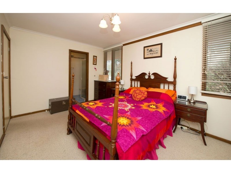 22 Hurds Hill Drive, Coromandel Valley SA 5051