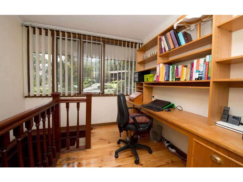 22 Hurds Hill Drive, Coromandel Valley SA 5051