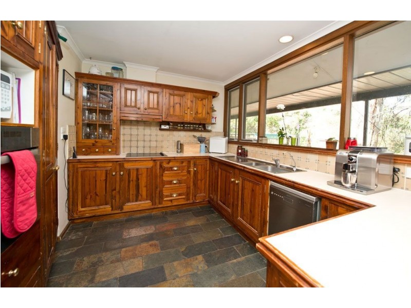 22 Hurds Hill Drive, Coromandel Valley SA 5051