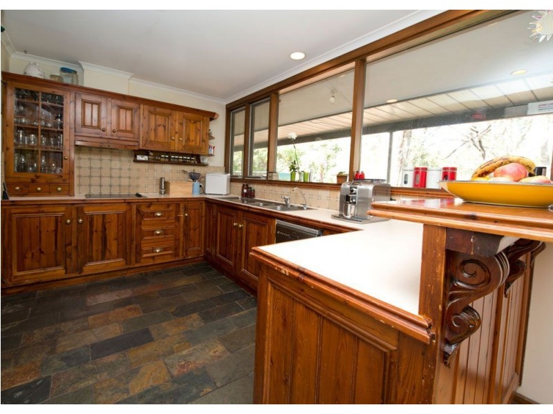 22 Hurds Hill Drive, Coromandel Valley SA 5051