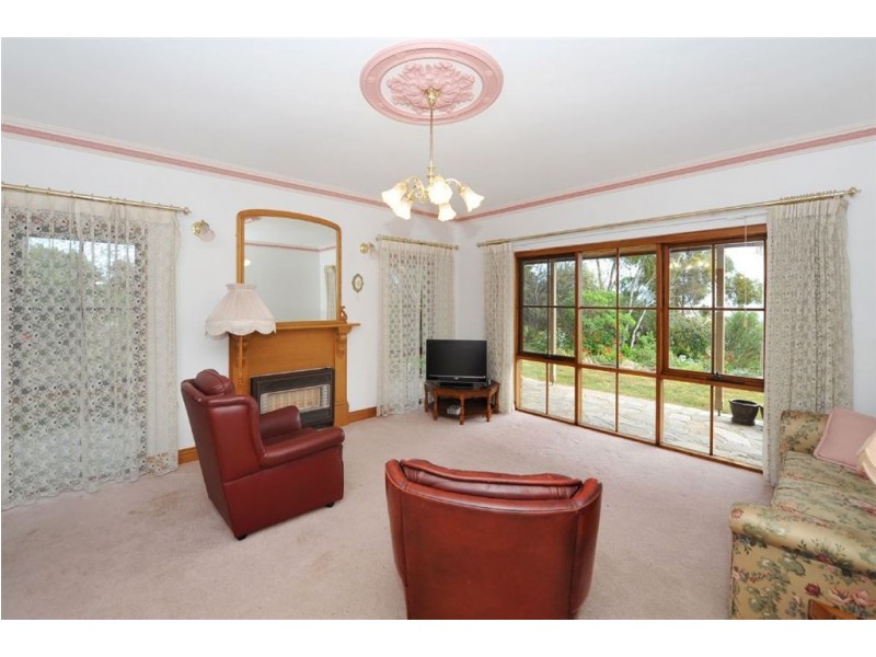 39 Warri Parri Drive, Flagstaff Hill SA 5159
