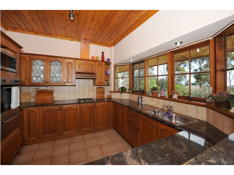 39 Warri Parri Drive, Flagstaff Hill SA 5159