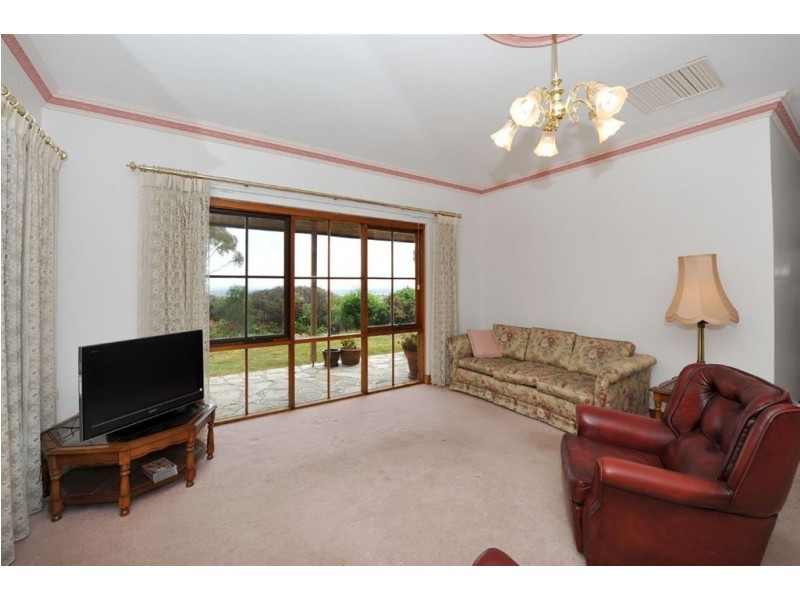 39 Warri Parri Drive, Flagstaff Hill SA 5159