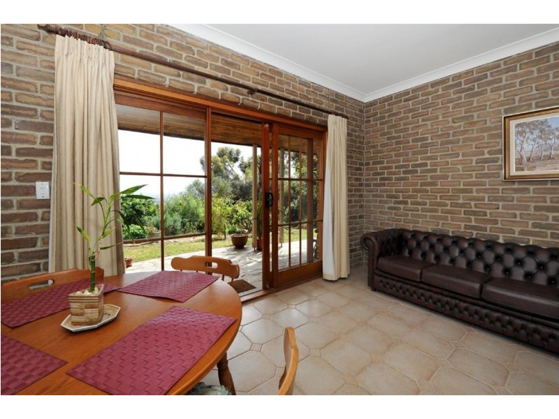 39 Warri Parri Drive, Flagstaff Hill SA 5159
