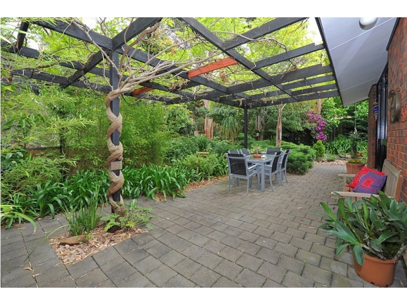 85 Sunnymeade Drive, Aberfoyle Park SA 5159