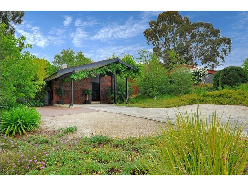 85 Sunnymeade Drive, Aberfoyle Park SA 5159