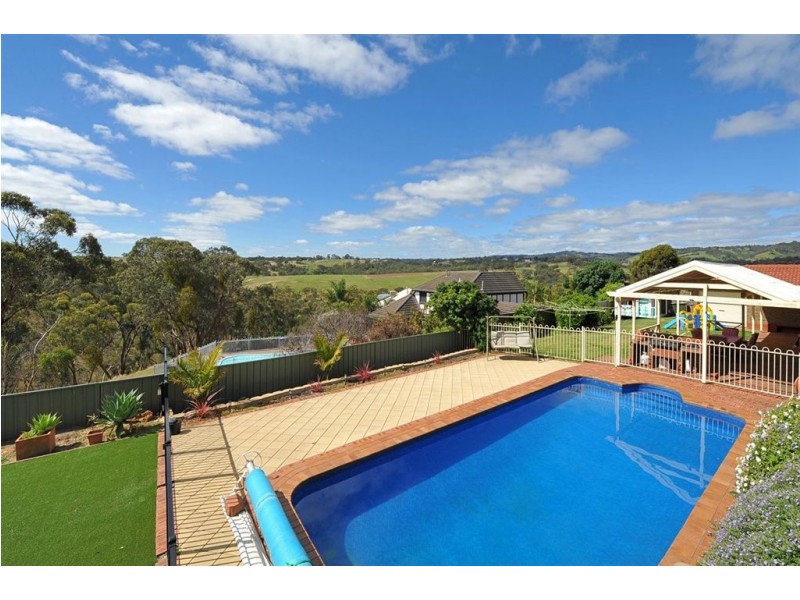 33 York Drive, Flagstaff Hill SA 5159