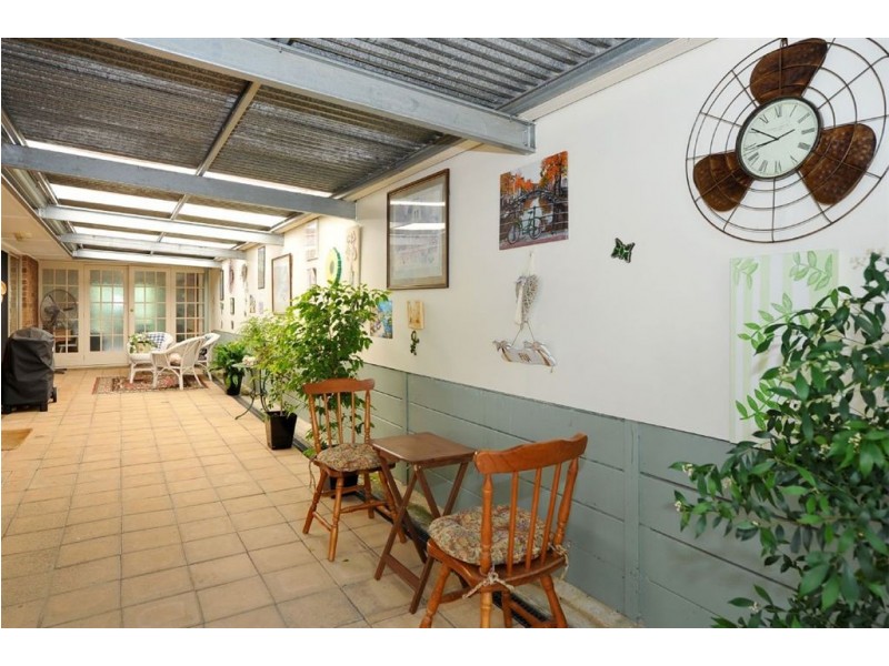 2 Peewit Avenue, Glenalta SA 5052