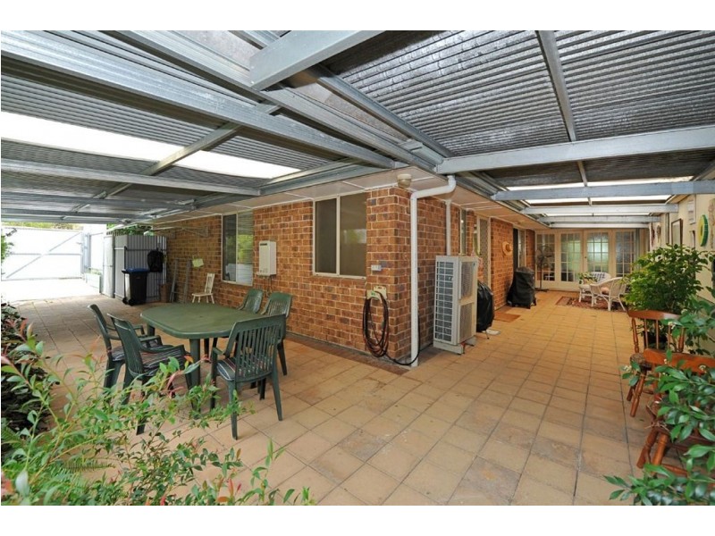 2 Peewit Avenue, Glenalta SA 5052