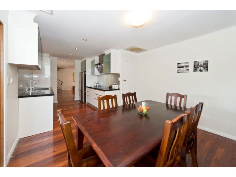 19 Oakdene Crescent, Coromandel Valley SA 5051