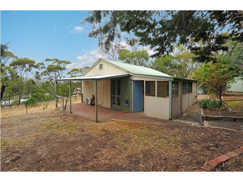 8 Alta Mira Crescent, Belair SA 5052