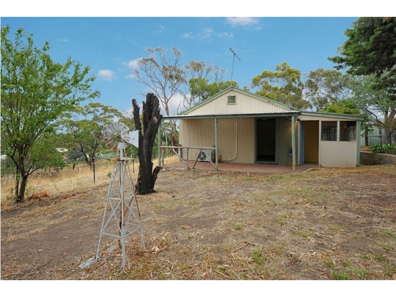 8 Alta Mira Crescent, Belair SA 5052