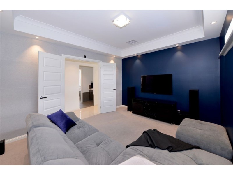 15 Brookman Crescent, Craigburn Farm SA 5051