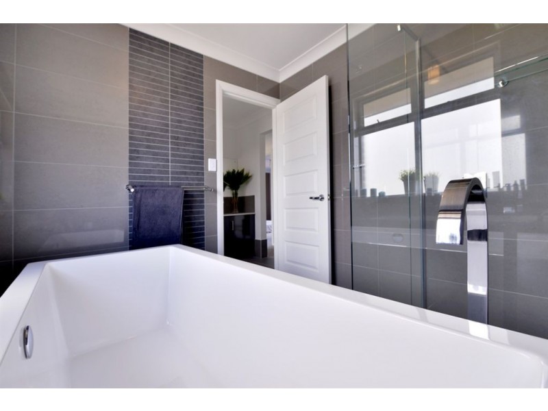 15 Brookman Crescent, Craigburn Farm SA 5051