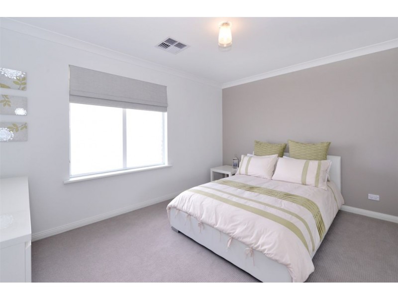 15 Brookman Crescent, Craigburn Farm SA 5051