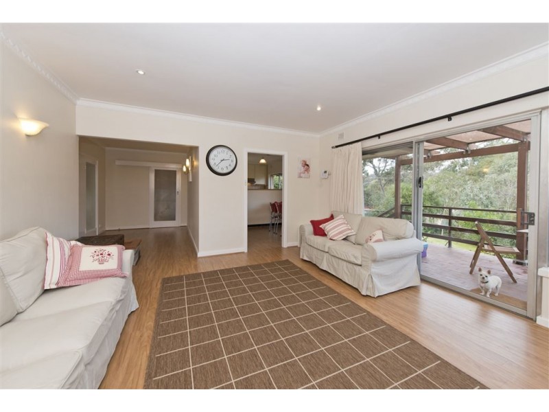 33 Diosma Drive, Coromandel Valley SA 5051