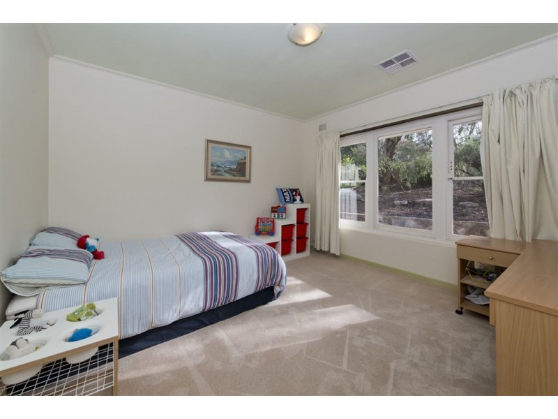 33 Diosma Drive, Coromandel Valley SA 5051