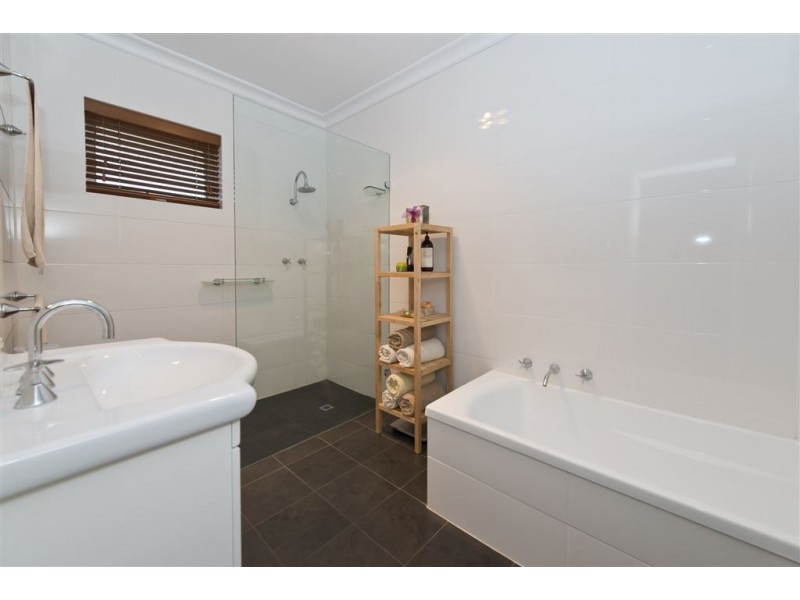 28 Meadow Avenue, Hawthorndene SA 5051