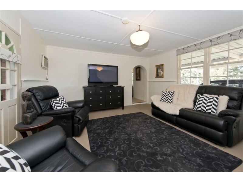 9 Myrtle Road, Hawthorndene SA 5051