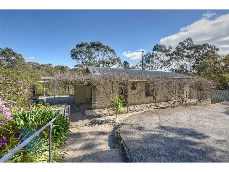 9 Mountain Road, Eden Hills SA 5050