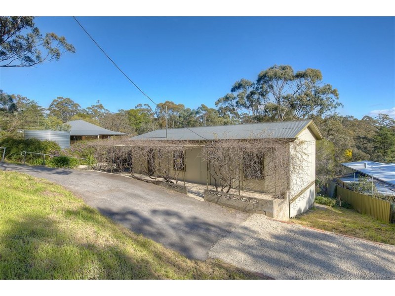 9 Mountain Road, Eden Hills SA 5050