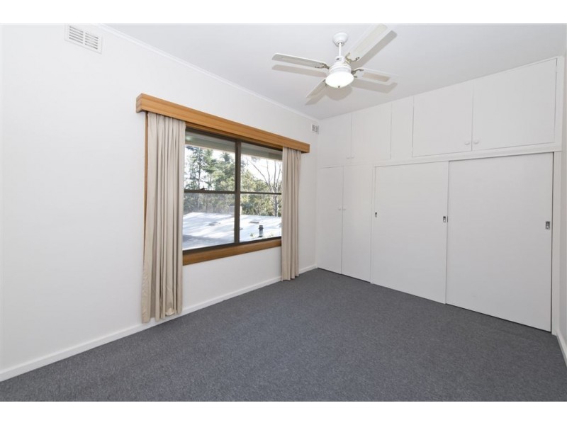 9 Mountain Road, Eden Hills SA 5050