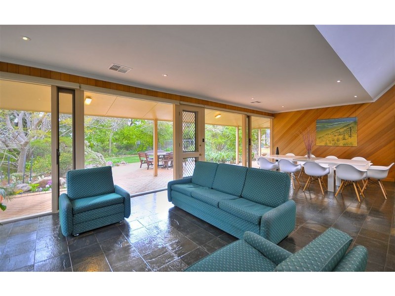 12 Grevillea Way, Belair SA 5052