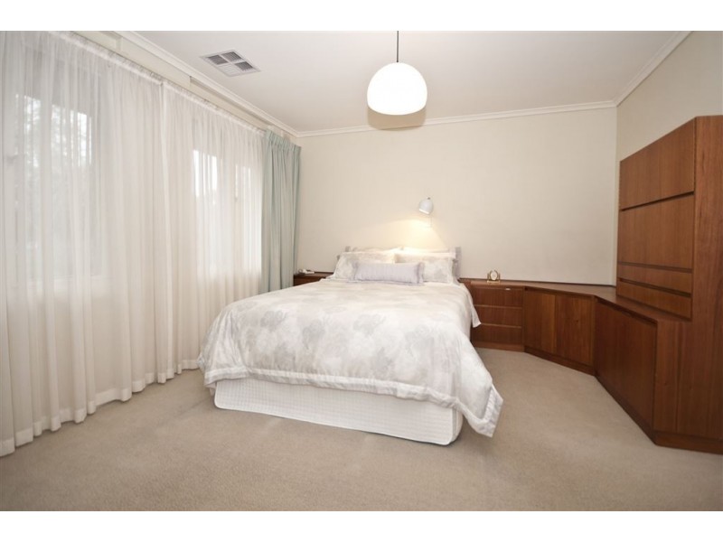 12 Grevillea Way, Belair SA 5052