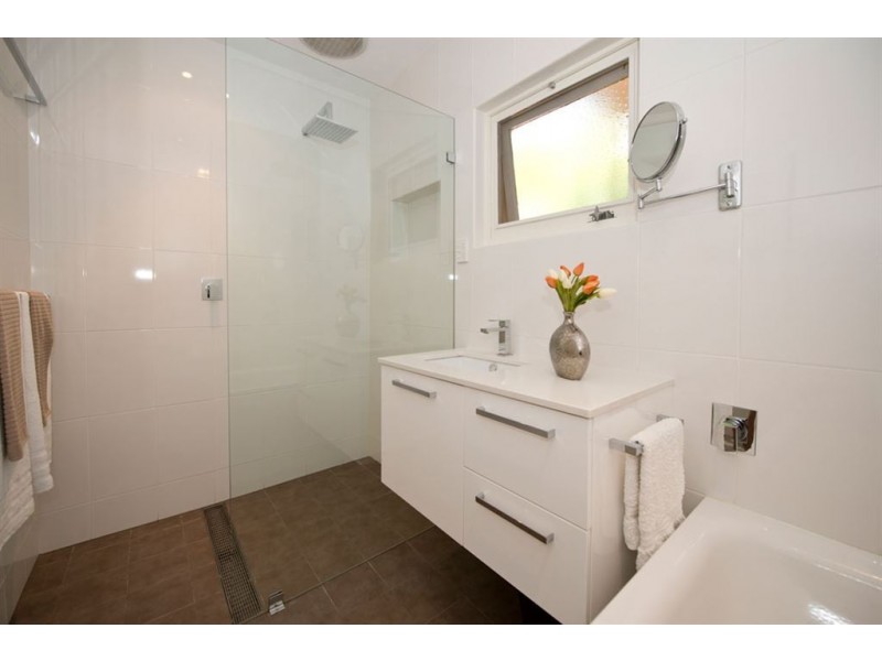 2 Margaret Avenue, Glenalta SA 5052