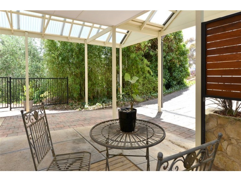 10 Barretts Road, Torrens Park SA 5062