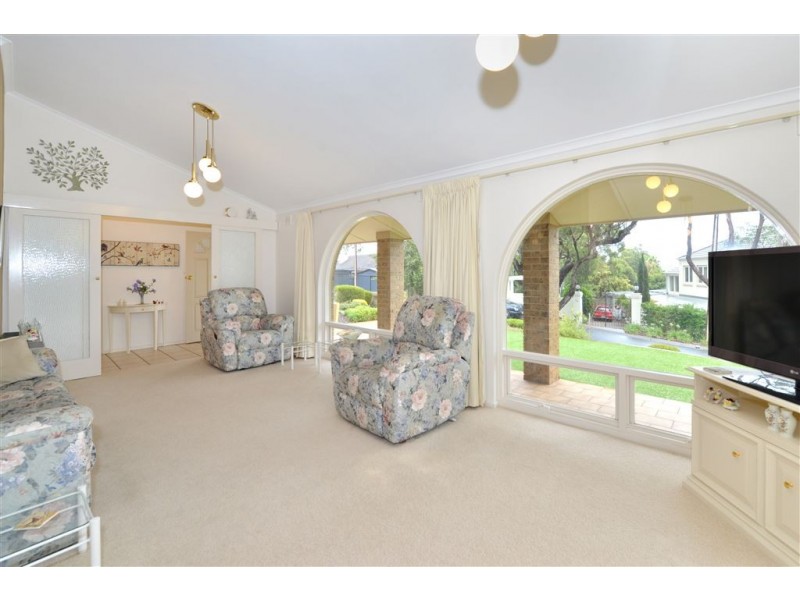 72 Hillcrest Drive, Eden Hills SA 5050